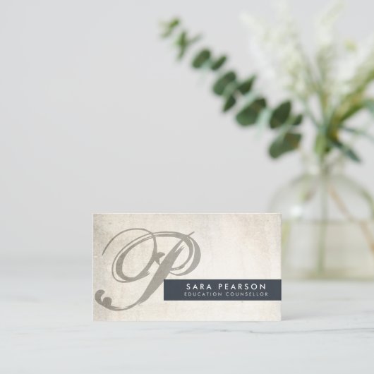 Onderwijsadviseur Grunge Bold Monogram Visitekaartje (Staand voorkant)