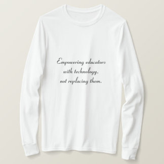 Onderwijzers empoweren met stijl: vrouwen met lang t-shirt