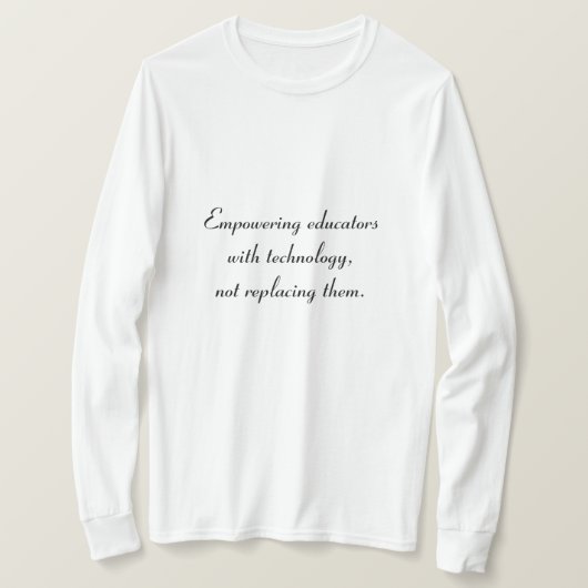 Onderwijzers empoweren met stijl: vrouwen met lang t-shirt (Design voorkant)