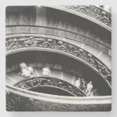 Onderzetter met zwarte en witte wervelstaafsteen (Voorkant)