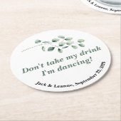 Onderzetter neemt mijn drink niet. Ik dans (Gebogen)