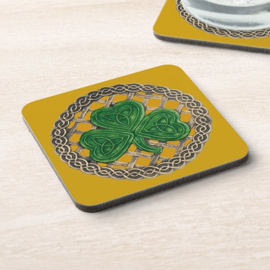 Onderzetters met goudshamrock- en Keltische knolle (Linkerzijde)