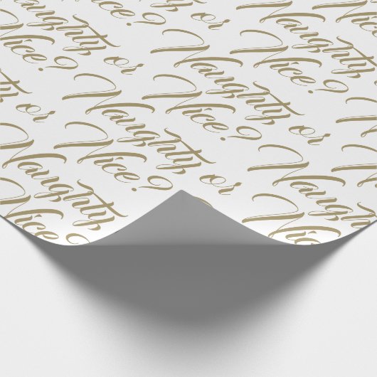 Ondeugend of Mooi wit goud elegant script grappig Cadeaupapier (Hoek)