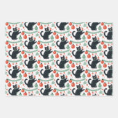 Ondeugende Kerstkat met Ornamenten Inpakpapier Vel (Voorkant)