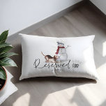 Ondeugende Waterverf Beagle Dog gereserveerd voor Hondenbed<br><div class="desc">Schattige en schattig Woofy Christmas hondenbed met onze handgeschilderde waterverf ondeugende ondeugende beagle dog spelen met de sneeuwpop van de familie. De beagle heeft de stokarm van de sneeuwman genomen en wacht speels om met de sneeuwpop te spelen. Gepersonaliseerd met uw huisdieren naam en monogram. Alle illustraties zijn handgetekende originele...</div>