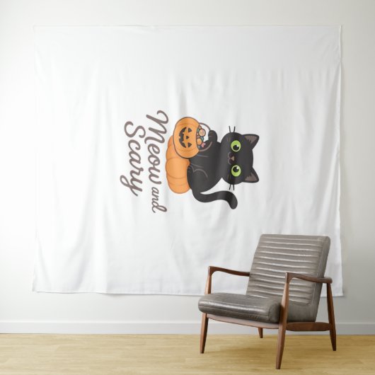 Ondeugende zwarte kat met gloeiende groene ogen op wandkleed (In Situ (horizontaal))