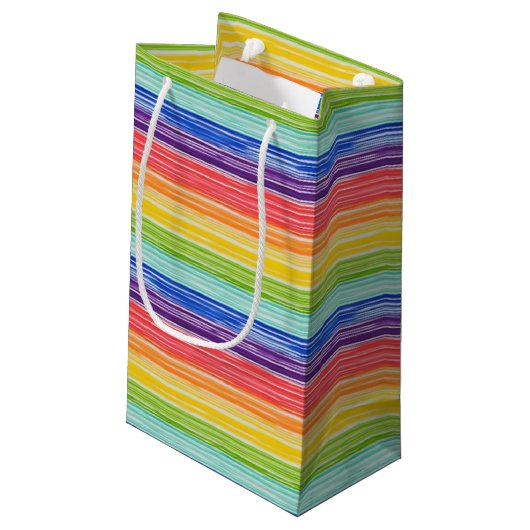 Ondoorzichtige regenboogstrepen klein cadeauzakje (Achterkant Gekanteld)