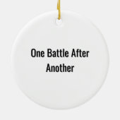 One Battle After Another – Cinematic Movie-Inspire Keramisch Ornament (Achterkant)