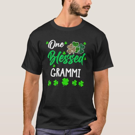 One Blessed Grammi C St Patrick's Day Irish T-shirt (Voorkant)