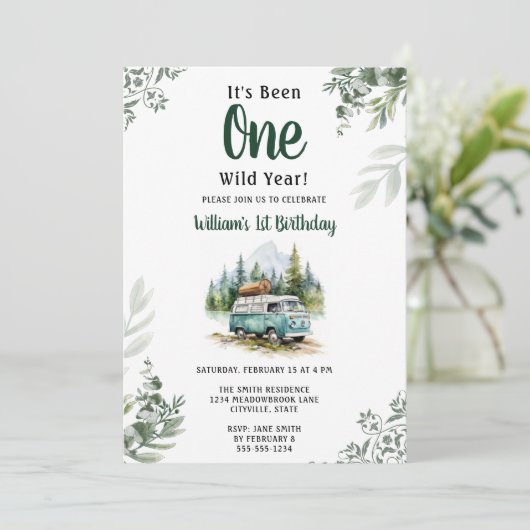 One Camper 1e Verjaardag Camping Uitnodiging (Staand voorkant)