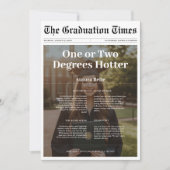 One Degrees Hotter 2025 Afstuderen krantenfoto Kaart (Voorkant)