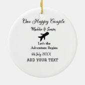 One happy Couple Let's Adventure begint bruiloft c Keramisch Ornament (Achterkant)