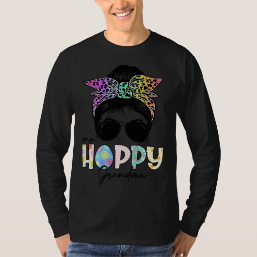 One Hoppy Grandma Leopard Messy Bun Easter Day T-shirt (Voorkant)