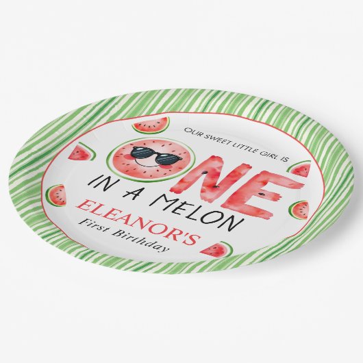 One in a melon 1st birthday watermelon party papieren bordje (Gekanteld)