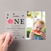 One in a Melon Watermelon Zomerfoto Verjaardag Acryl Uitnodigingen (Insitu (Draagbaar))