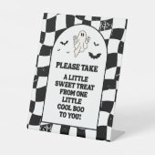 One Little Cool Boo Halloween 1e verjaardag Reclamebord Met Voetstuk (Voorkant)