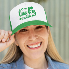 One Lucky Auntie Funny St Patrick Day Trucker Pet