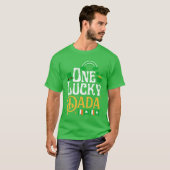 One Lucky Dada St Patricks Day Funny Irish T-shirt (Voorkant volledig)