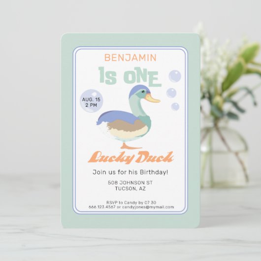 One Lucky Duck & Bubbles Eerste Verjaardag Pastel Kaart (Staand voorkant)