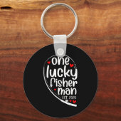 One Lucky Fisher Man 2026 Heart Valentine Matching Sleutelhanger (Voorkant)