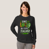 One Lucky High School Teacher Pencil Shamrock St P T-shirt (Voorkant volledig)