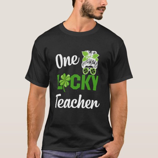 One lucky nurse teacher present st patrick's schoo t-shirt (Voorkant)
