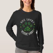 One Lucky Rescue Mom Dog Mom Tee St Patricks Day  T-shirt (Voorkant)