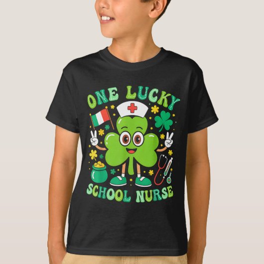 One Lucky School Nurse St Patrick's Day Shamrock I T-shirt (Voorkant)