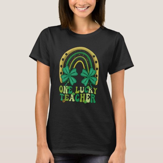 One Lucky Teacher Groovy Retro Rainbow St Patricks T-shirt (Voorkant)