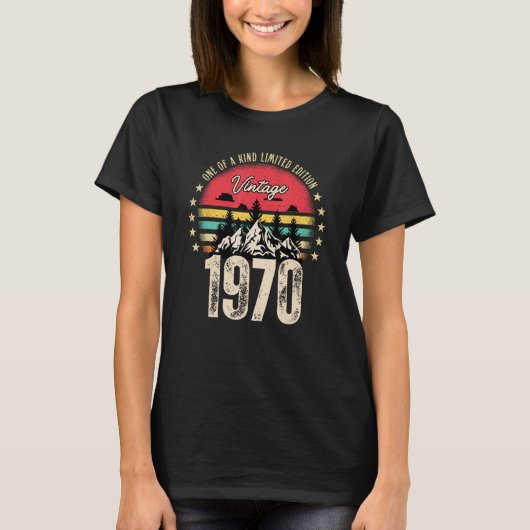 One of a Kind Limited Edition 1970 Retro B T-shirt (Voorkant)
