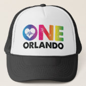 One Orlando One Pulse Rainbow Heart Trucker Pet (Voorkant)