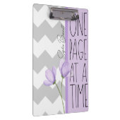 One Page at a Time – Motivational Lavender Floral Klembord (Rechts)
