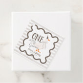 One Silly Goose Beige Bow 1st Birthday Bedankjes Labels (In situ)