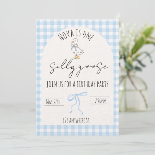 One silly goose. Birthday invitation Kaart (Staand voorkant)
