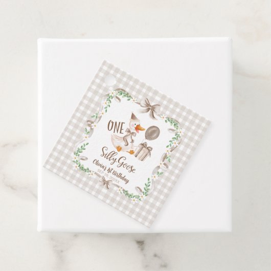 One Silly Goose Brown Bow 1st Birthday Bedankjes Labels (In situ)