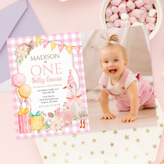 One Silly Goose Coquette Roze Strik 1e Verjaardag Kaart