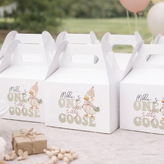 One Silly Goose Favor Box – First Birthday Goose P Bedankdoosjes