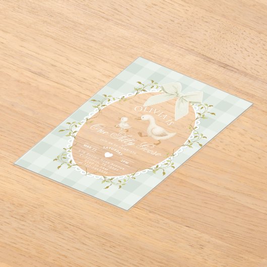 One Silly Goose Sage Gingham Bow girl 1st Birthday Acryl Uitnodigingen (Laagn)