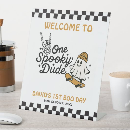 One Spooky Dude Halloween Verjaardag Reclamebord Met Voetstuk (Insitu)