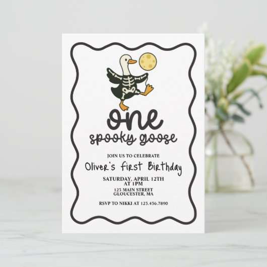 One Spooky Goose Halloween Kaart (Staand voorkant)