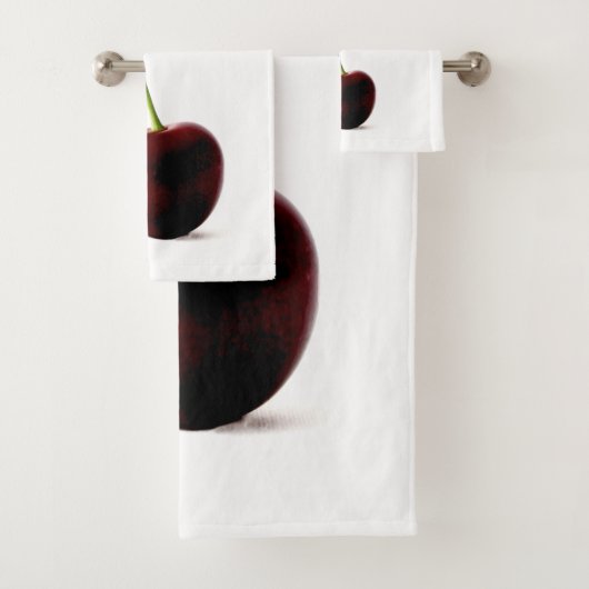 One Sweet Cherry btcnm Bad Handdoek (Insitu)
