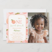 One Sweet Peach 1st Birthday Fotouitnodiging Kaart (Voorkant)