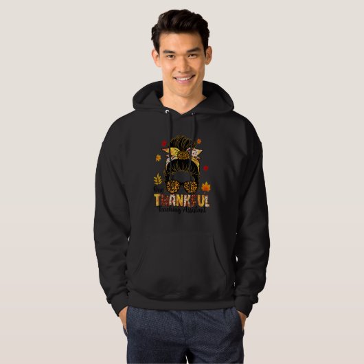 One Thankful Teaching Assistant Messy Bun Thanksgi Hoodie (Voorkant volledig)