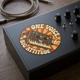 One Voice, Big Attitude – Synth Nerd Humor  Ronde Sticker