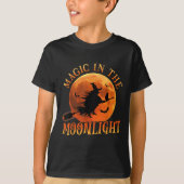 One Witch Riding Broom Halloween Magic T-shirt (Voorkant)
