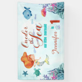 Oneder het Zee Sinaasappel Zeemeermin 1e Verjaarda Spandoek (Verticaal)