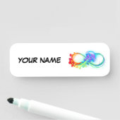 Oneindig met regenboogkwal naamplaatje (In situ)