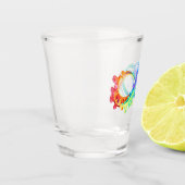Oneindigheid met regenboogkwal shot glas (Links)