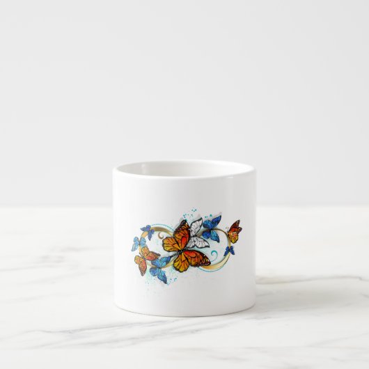Oneindigheid van Monarch Vlinders Espresso Kop (Voorkant)