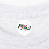 Oneindigheidssymbool met regenboogroos labels (Aangebracht)